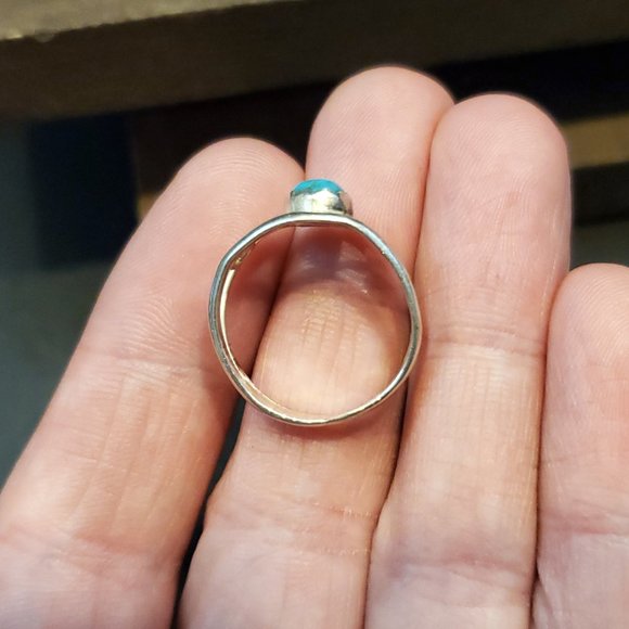 Size 6.75 925 Sterling Silver Turquoise Stone Unique Ring - Picture 4 of 8